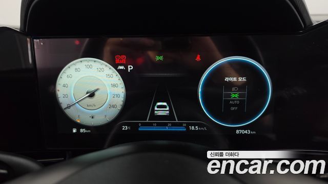 Hyundai AVANTE 2022 — photo 11