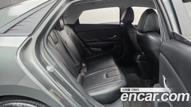 Hyundai AVANTE 2022 — photo 17
