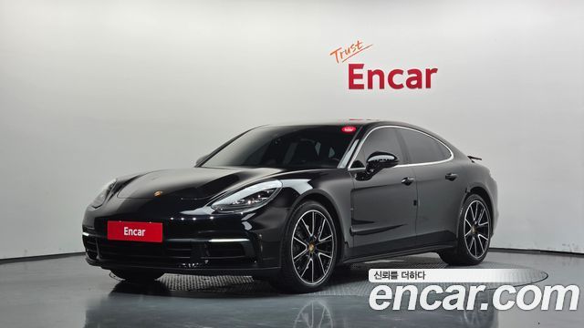 Porsche Panamera 2018 — photo 1