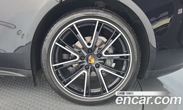 Porsche Panamera 2018 — photo 7