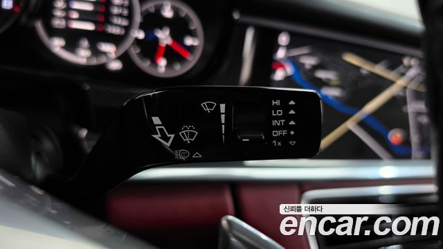 Porsche Panamera 2018 — photo 27