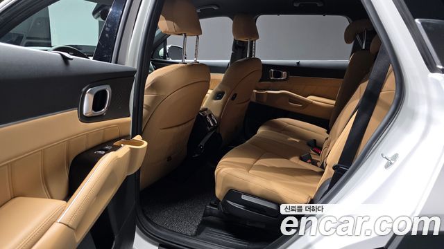 Kia Sorento 2021 — photo 18
