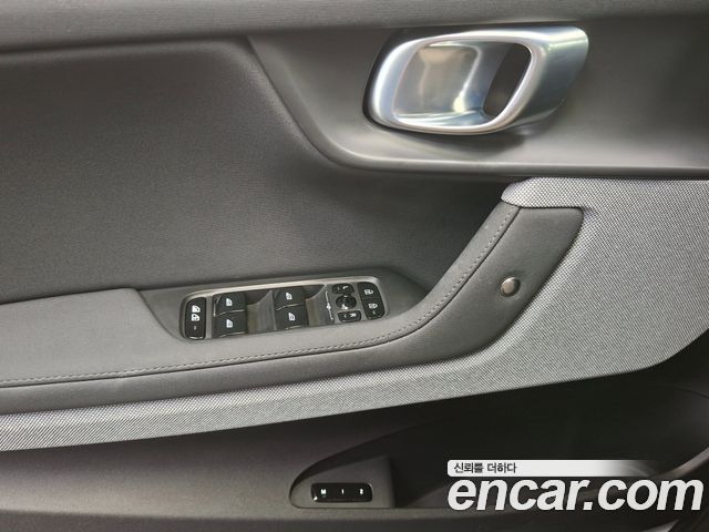 Polestar Polestar 2 2023 — photo 3