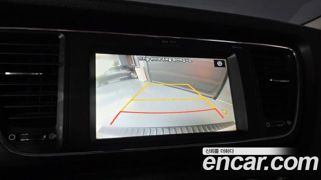 Kia Canival 2019 — photo 25