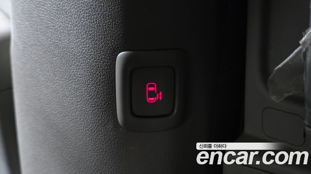 Kia Canival 2019 — photo 27