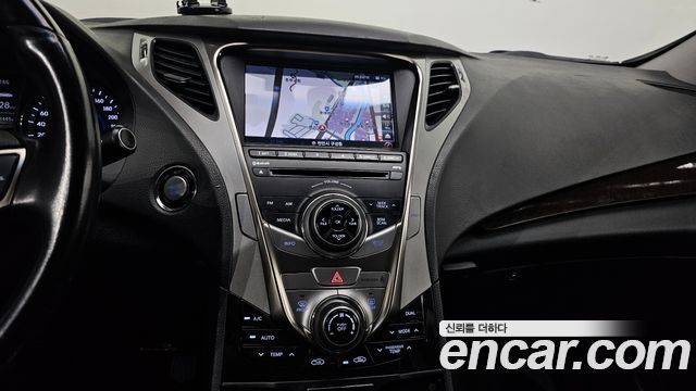 Hyundai Grandeur 2012 — photo 17