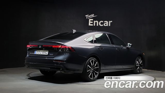 Honda Accord 2023 — photo 2