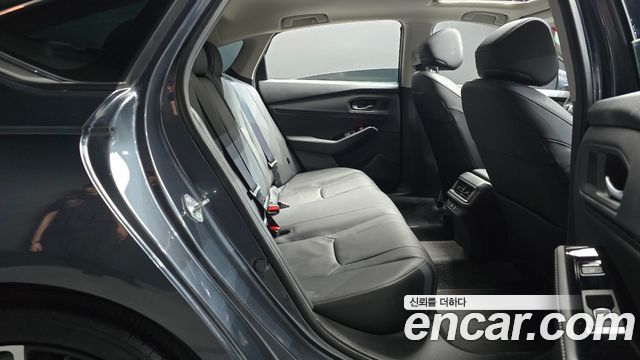 Honda Accord 2023 — photo 17