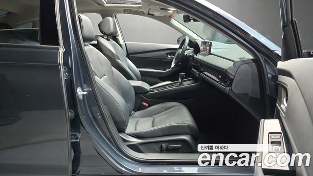 Honda Accord 2023 — photo 16