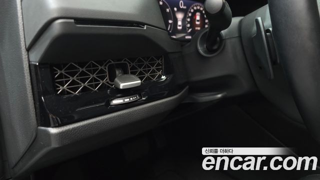 Honda Accord 2023 — photo 28