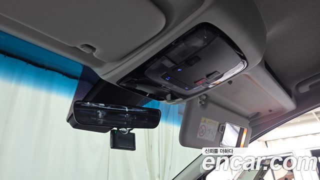 Hyundai Staria 2023 — photo 28