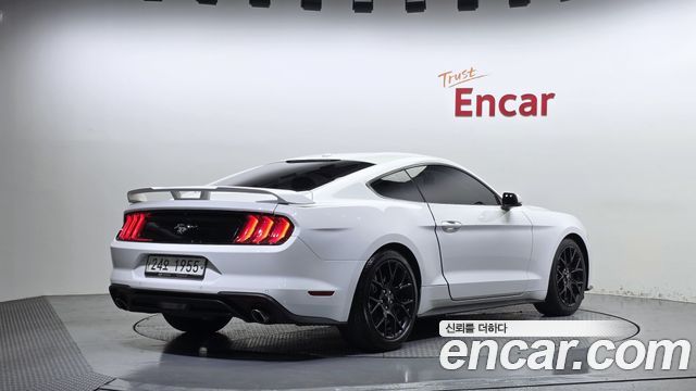Ford Mustang 2018 — photo 2