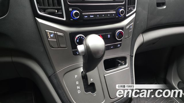 Hyundai Starex 2018 — photo 9