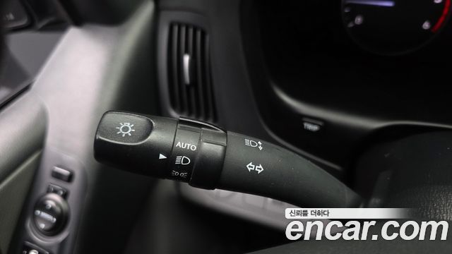 Hyundai Starex 2018 — photo 16