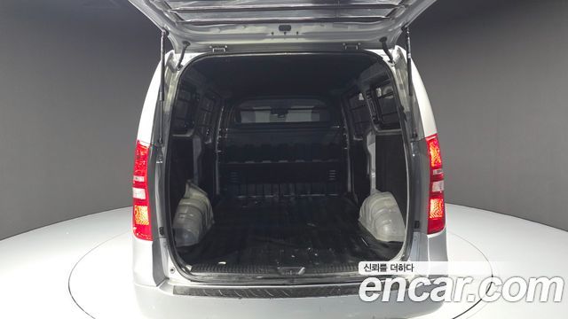 Hyundai Starex 2018 — photo 20