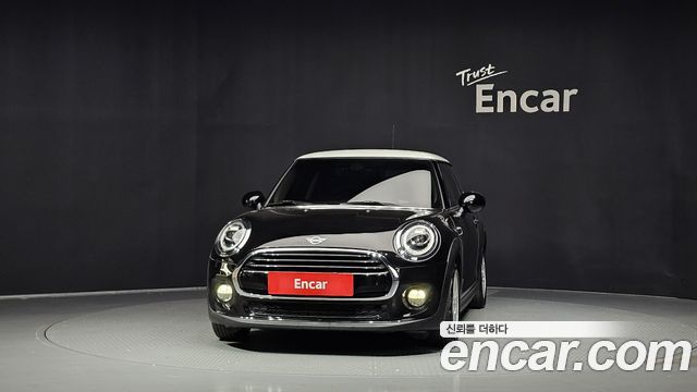 Mini Cooper 2019 — photo 3