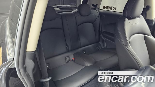 Mini Cooper 2019 — photo 17