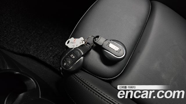 Mini Cooper 2019 — photo 21