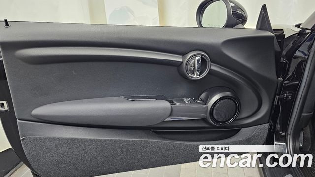 Mini Cooper 2019 — photo 14