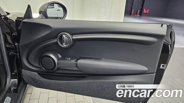 Mini Cooper 2019 — photo 15