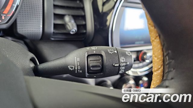 Mini Cooper 2019 — photo 28