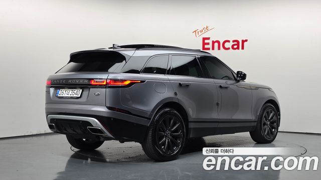Land Rover Range Rover Velar 2021 — photo 2