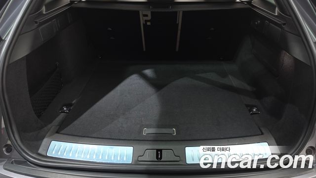 Land Rover Range Rover Velar 2021 — photo 25