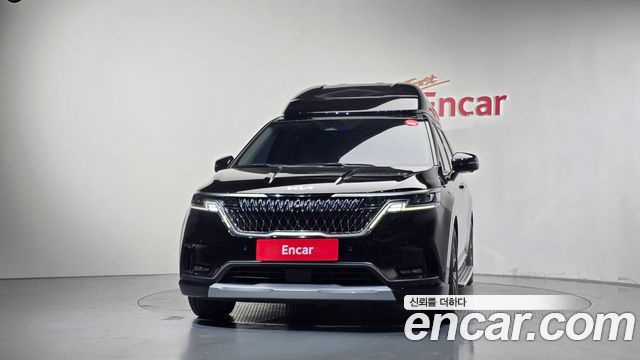 Kia Canival 2023 — photo 3