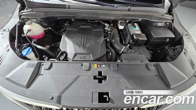 Kia Canival 2023 — photo 6