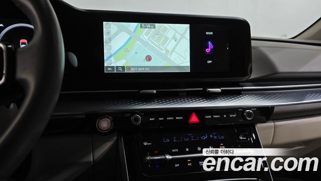 Kia Canival 2023 — photo 19