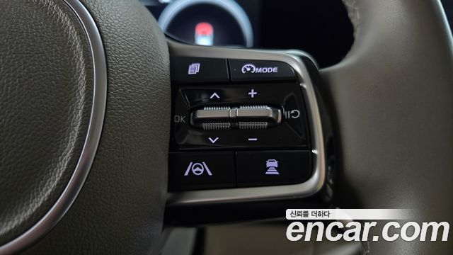 Kia Canival 2023 — photo 23