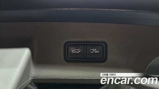 Kia Canival 2023 — photo 24
