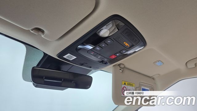 Kia Canival 2023 — photo 26