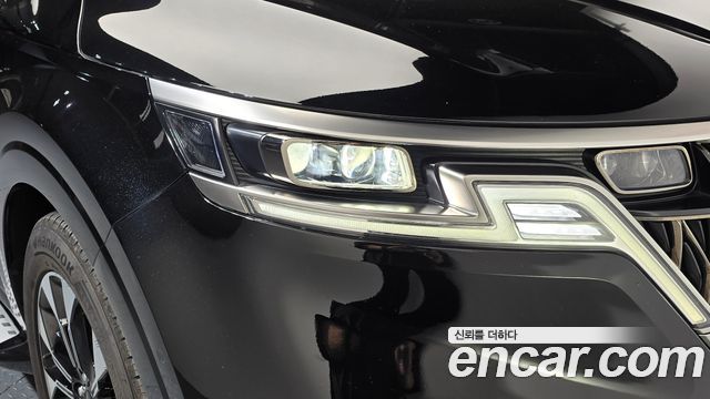 Kia Canival 2023 — photo 8