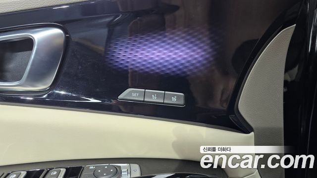 Kia Canival 2023 — photo 41