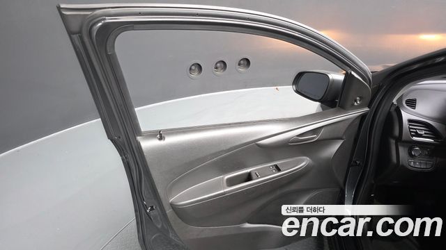 Chevrolet Korea Spark 2017 — photo 14