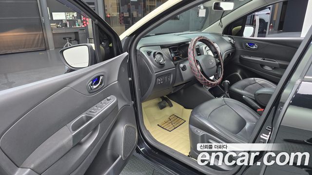 Renault Korea QM3 2015 — photo 10