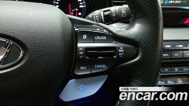 Hyundai Veloster 2019 — photo 22