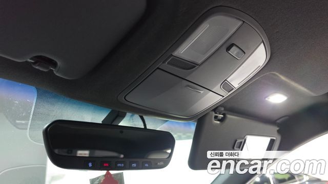 Hyundai Veloster 2019 — photo 25