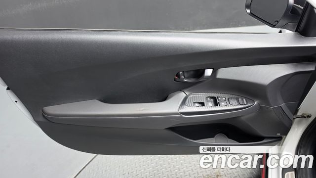 Hyundai Veloster 2019 — photo 15