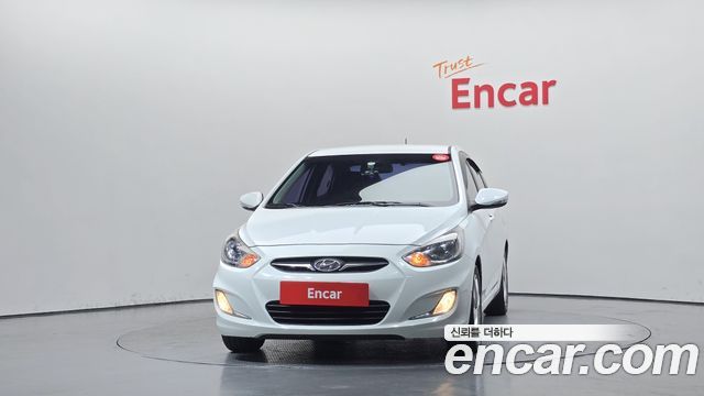 Hyundai Accent 2011 — photo 3
