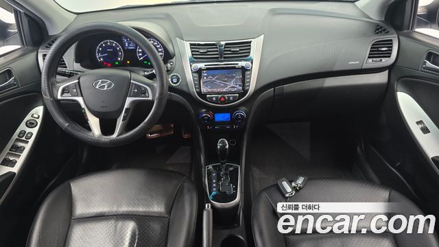 Hyundai Accent 2011 — photo 7