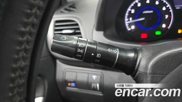 Hyundai Accent 2011 — photo 18