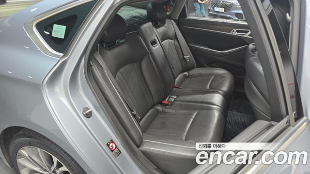 Hyundai Genesis 2015 — photo 12