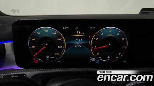 Mercedes-Benz CLA-Class 2021 — photo 11