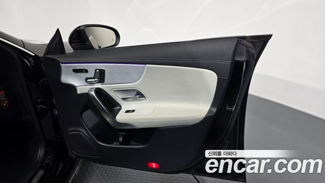 Mercedes-Benz CLA-Class 2021 — photo 14