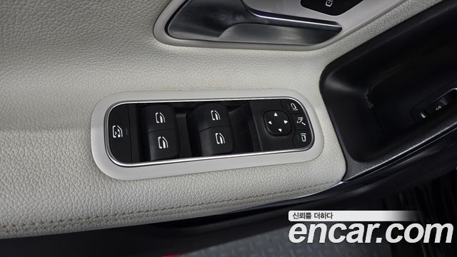 Mercedes-Benz CLA-Class 2021 — photo 28