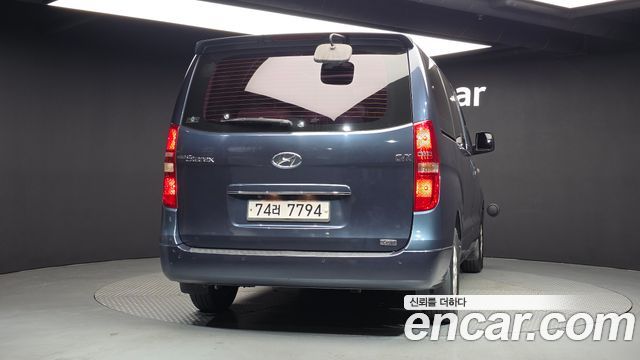 Hyundai Starex 2012 — photo 4