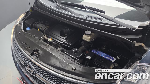 Hyundai Starex 2012 — photo 6
