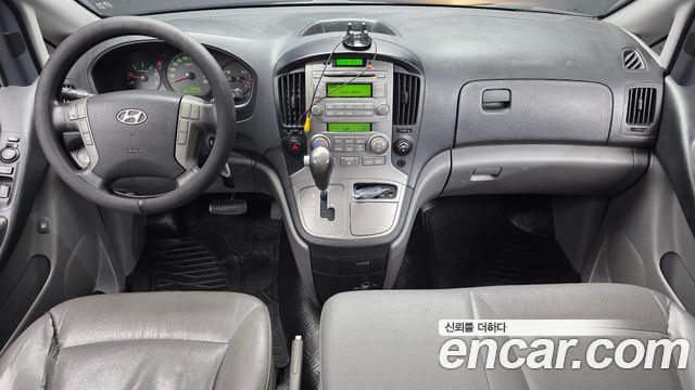Hyundai Starex 2012 — photo 7